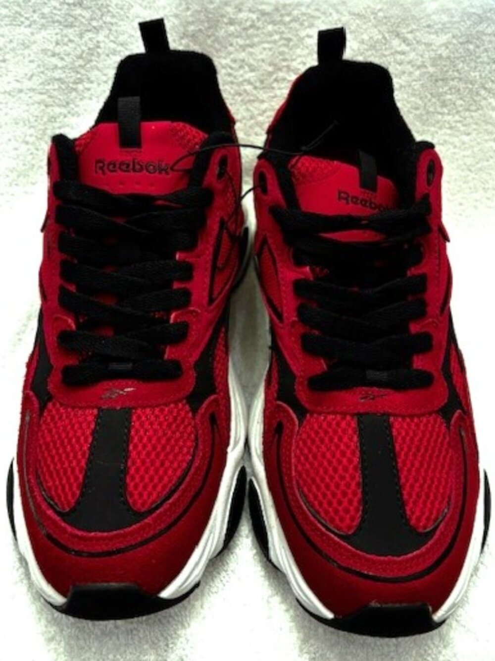 Reebok Charge red/black/white lace-up sneaker NWOT Men's Size 12